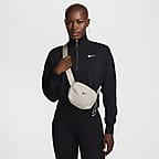 大人気 NIKE クロスボディバッグ (2L) 小物バッグにも 大人気 NIKE クロスボディバッグ (2L) 小物バッグにも (Nike